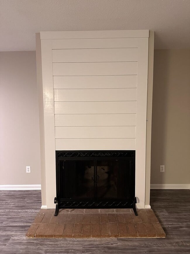 Photo - Convenient, in town living with garage!