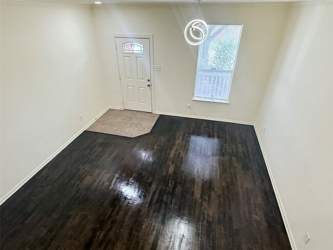 Photo - 6530 Signal Point Ln