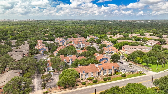 DJI_20260601134513_0202_D - Stoneleigh Apartments