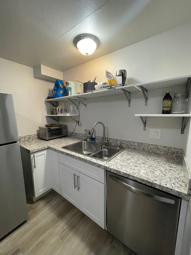 Photo - 1522 Taylor Ave N Unit B