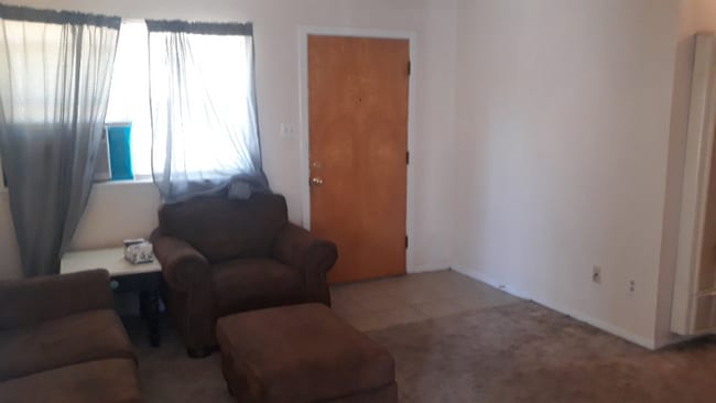 Photo - 2611 6th Ave