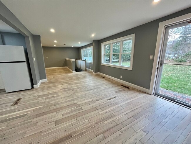 Photo - 146 Allen Rd Unit 1