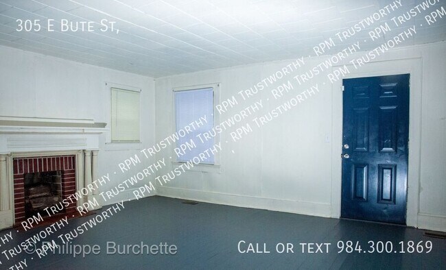 Photo - 305 Bute St