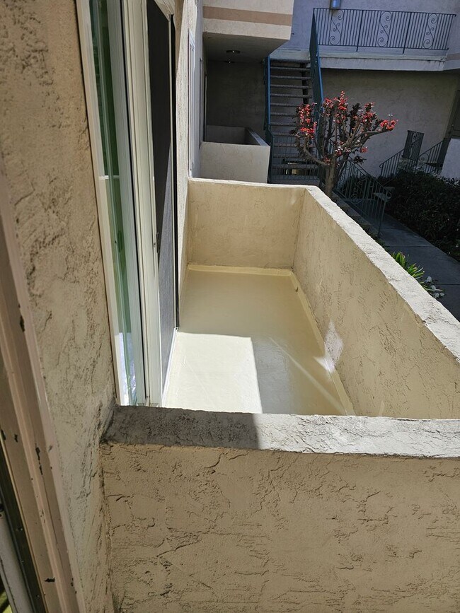 Photo - 10970 Palms Blvd