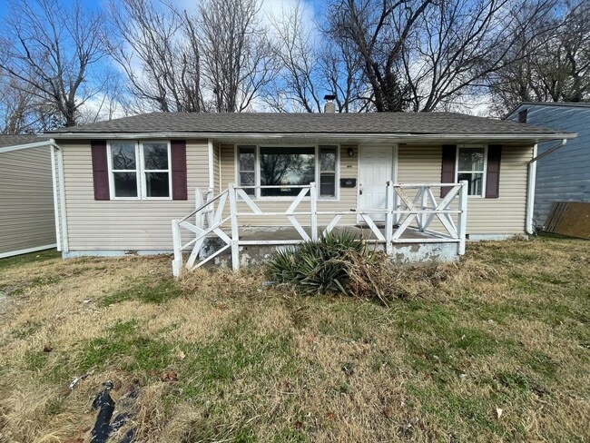 Building Photo - Super Cute 3 bedroom 1 bathroom Home Available NOW!!