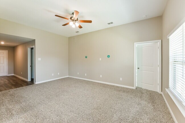 Photo - 8500 Buck Mountain Pass