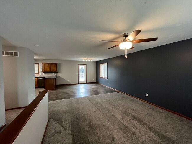 Photo - 7825 Yankee Woods Dr