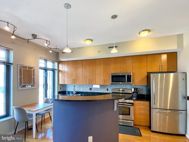 Photo - 1390 Kenyon St NW Apartment Unit 504