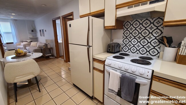 Photo - 183 Endicott St Unit 1