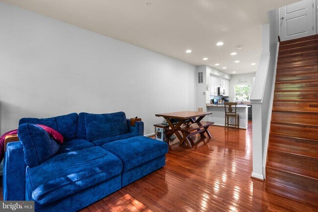 Photo - 5736 45th Ave