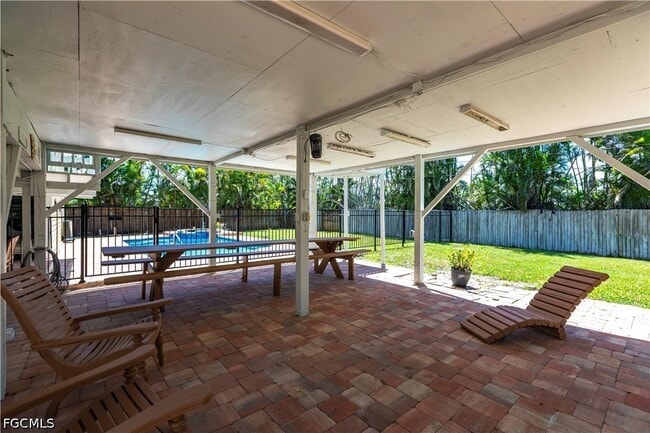 Photo - 15410 Allen Way