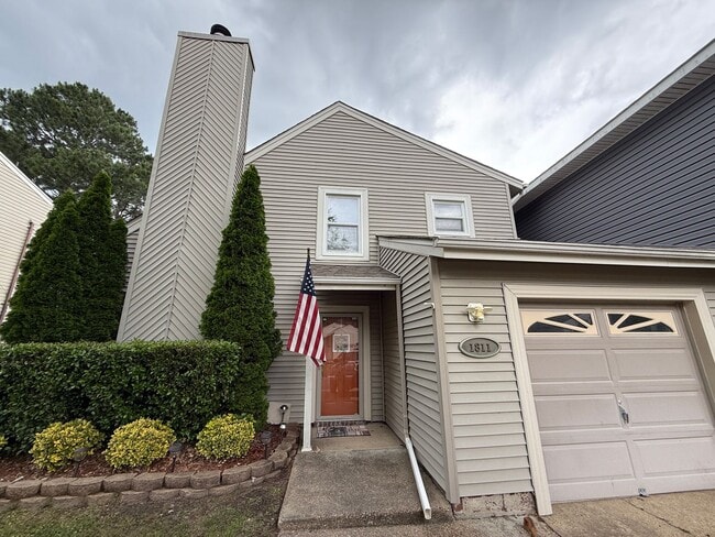 Lovely 3 Bed 2 bath home with vaulted ceiling - Lovely 3 Bed 2 bath home with vaulted ceiling