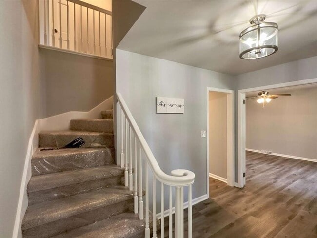 Photo - 6 Westlyn Dr