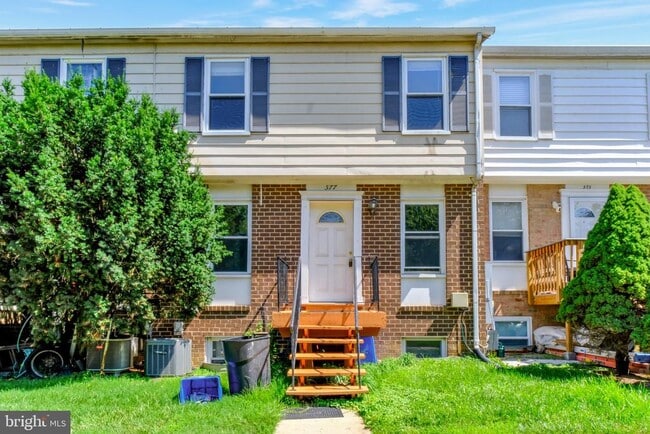 Photo - 577 W Diamond Ave Townhome