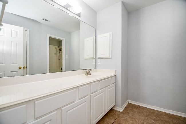 Photo - 3019 Red Oak Leaf Trail