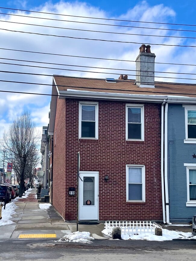 Photo - 118 S 26th St