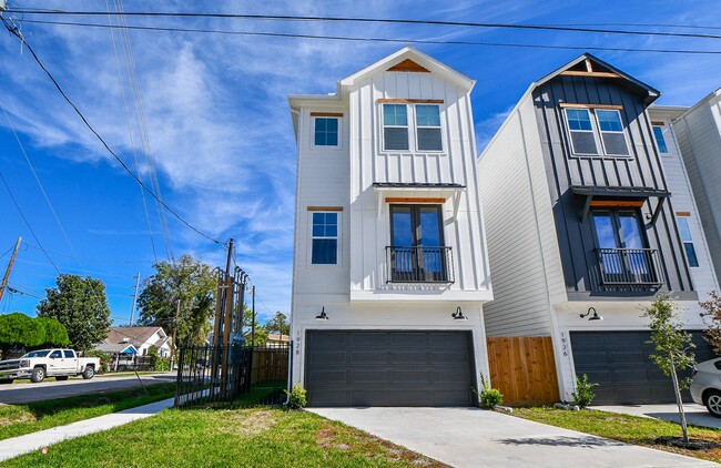 Photo - 1928 Cochran St