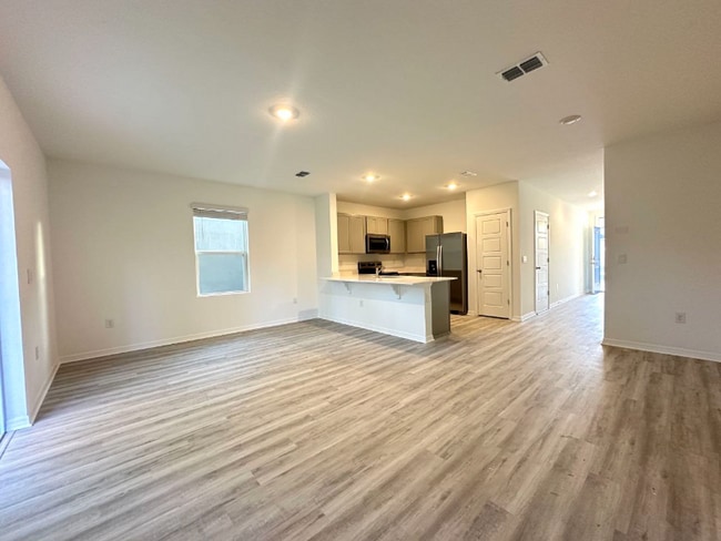 Photo - 2933 Canary Ave