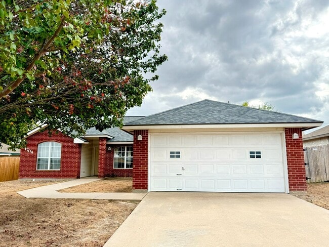 Photo - 1704 Granex Dr