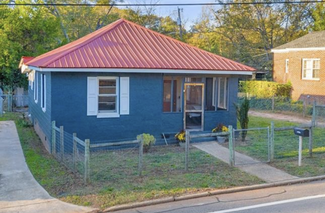 Photo - 1376 W Hancock Ave House
