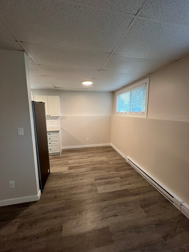 Photo - 1604-1645 45 St Unit 4