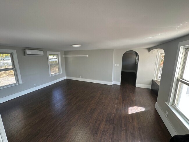 Photo - 10 Spring Valley Rd