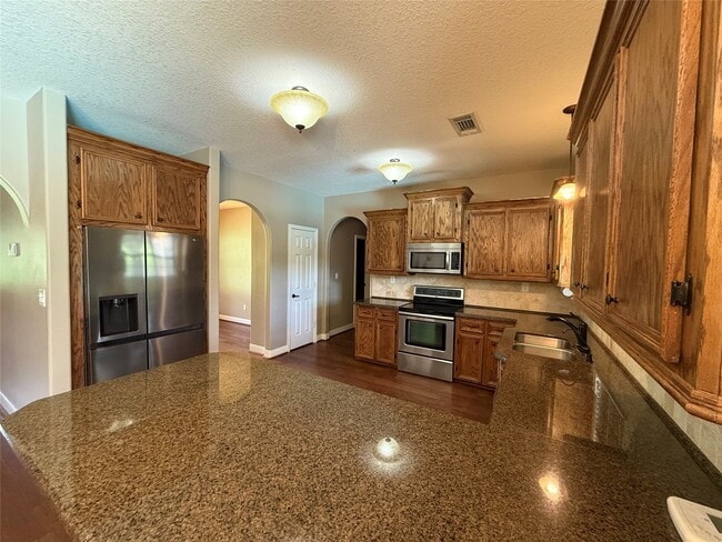 Photo - 2063 Apache Dr