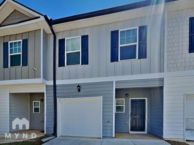 Building Photo - 4952 Lower Elm St