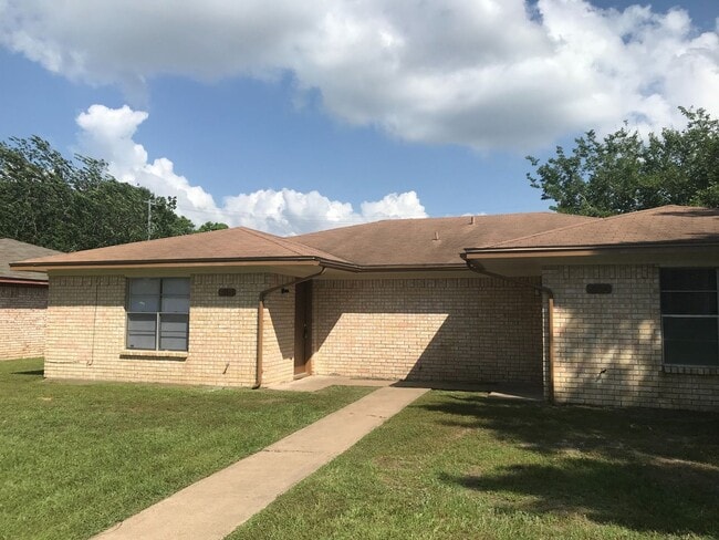 Photo - 416 University Oaks Blvd Unit 416 University Oaks