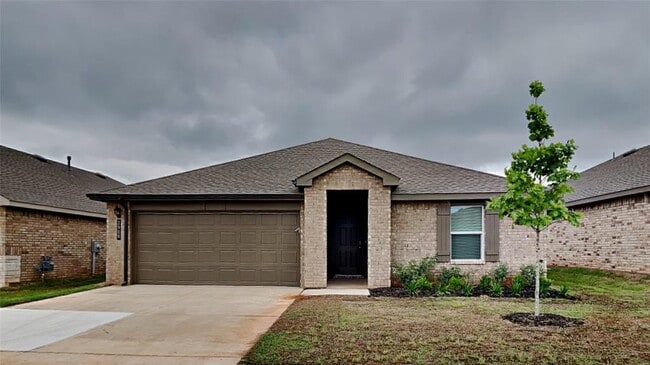 Photo - 2908 Firefly Dr House