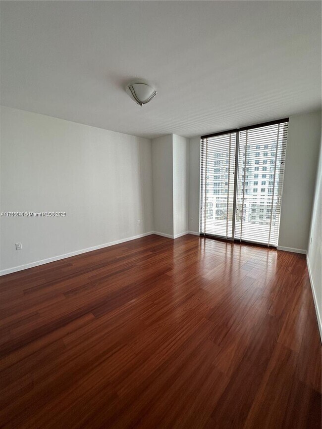 Photo - 901 Brickell Key Blvd Unit 1404
