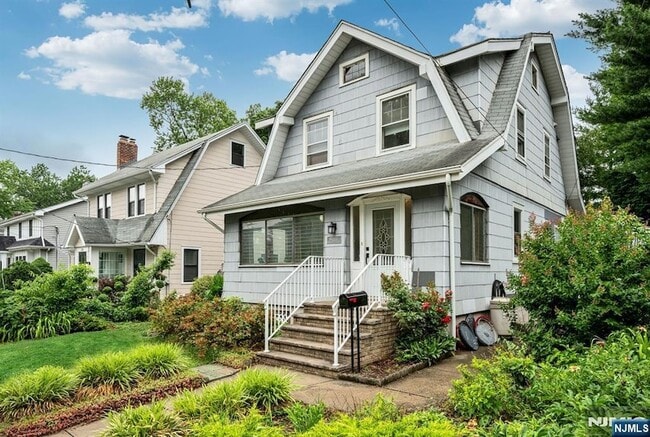 Photo - 133 Highwood Ave