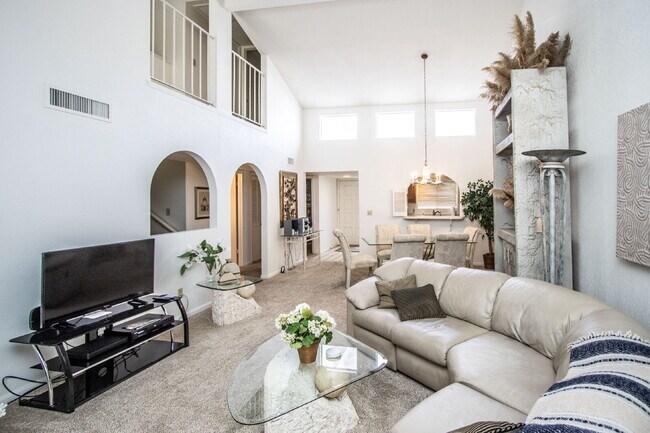 Available! Beautiful fully furnished/equipped 3BR patio home.