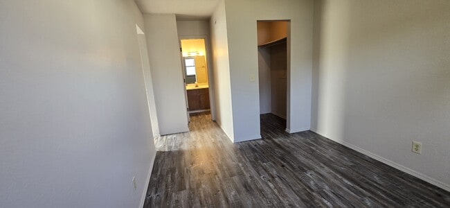 Villa Apartments Rogers