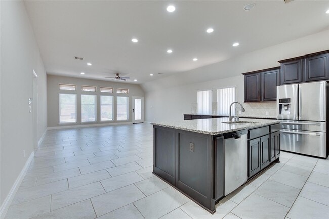 Photo - 18106 Nisbet Crossing