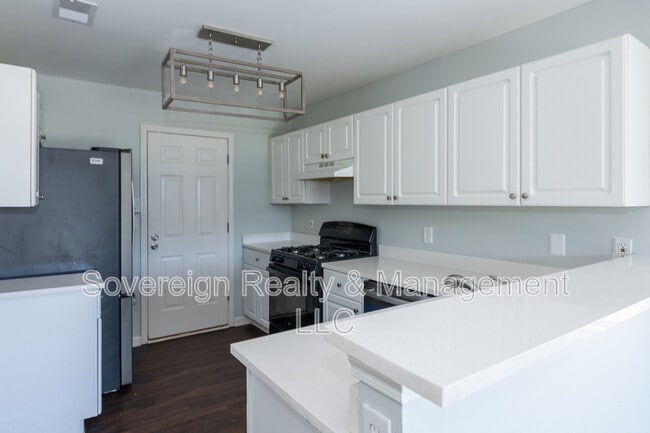 Photo - 3690 Manor Ct SW