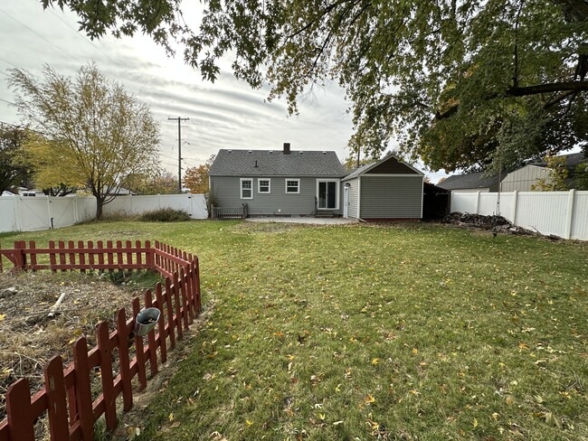 Photo - 10421 E Springfield Ave