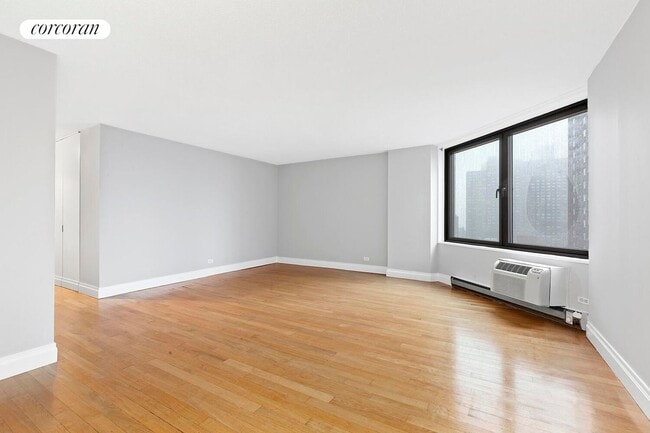Photo - 1641 Third Avenue 15H