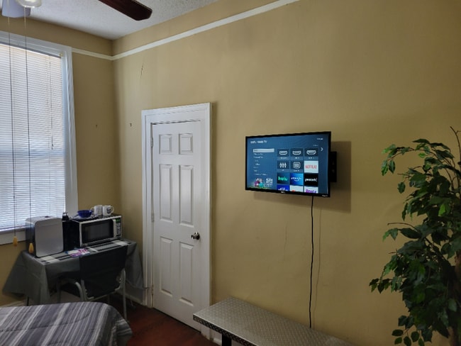 Photo - 1022 N Broad St