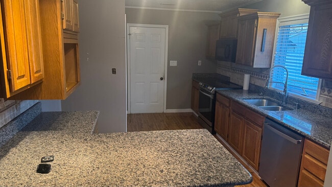 Photo - 6001 Tabiatha Ln