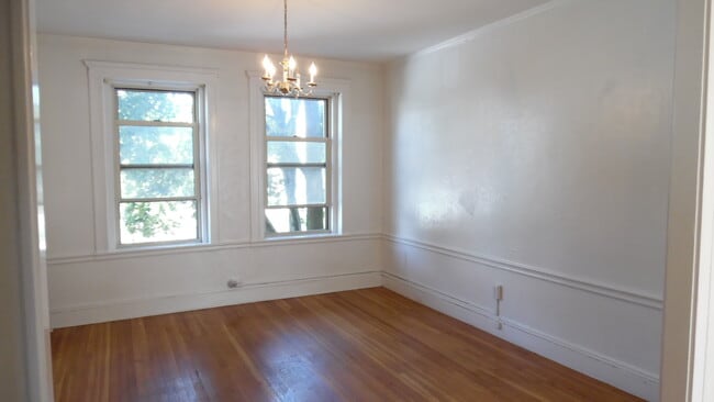 Photo - 90 Maple St Unidad 4