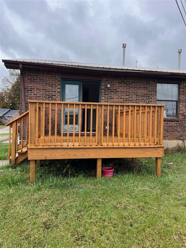 Photo - 1705 Cliff Ridge Ct