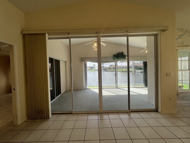 Photo - $2,095 ** AVAIL 9/1/25 ** LAKE SUZY ** 3 B...