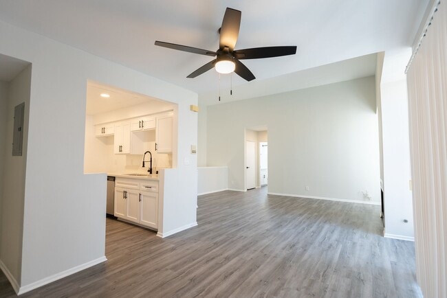 1527 Veteran Ave