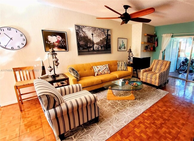 Building Photo - 3107 N Palm Aire Dr Unit 3107 Rental