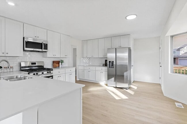 Photo - 14085 85th Pl N