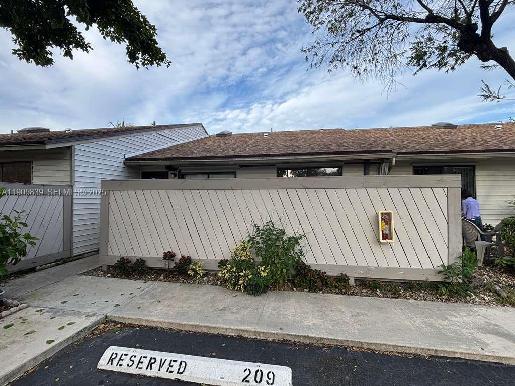 Photo - 3637 NW 99th Terrace Unidad 9B