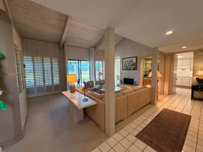 Photo - 714 Inverness Dr