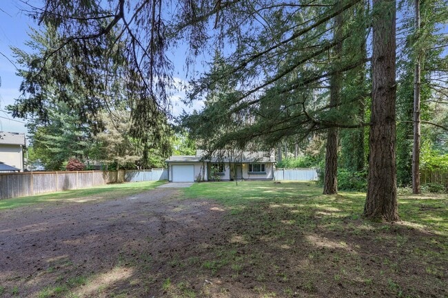 Photo - MOVE IN READY NOW!! 4 bed 1 bath on shy half acre! North Thurston School District