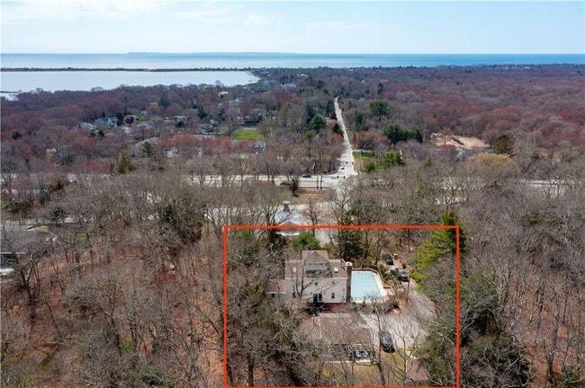 Photo - 5075 Old Post Rd